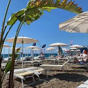 Sanbart Mare , San Bartolomeo Al Mare Italia