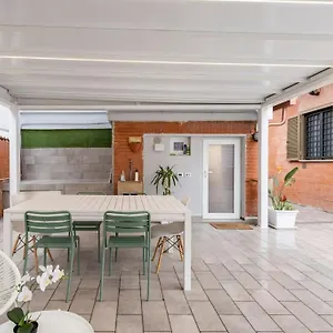 Touch&go - Stanza Privata Con Servizi , Ciampino Italia